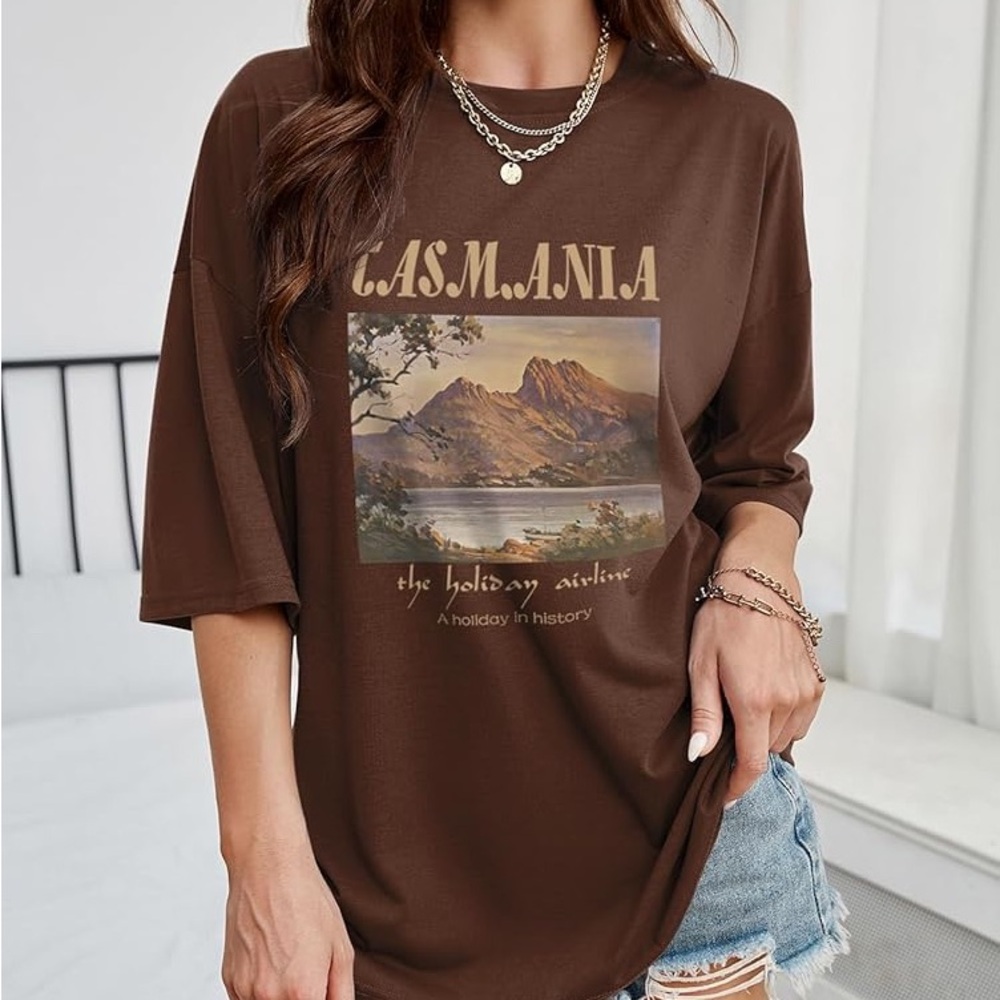 SHEIN Brown Graphic Short Sleeve Tee